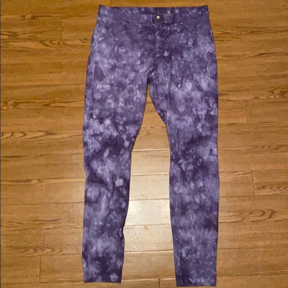 Medium Tye Dye Purple Leggings